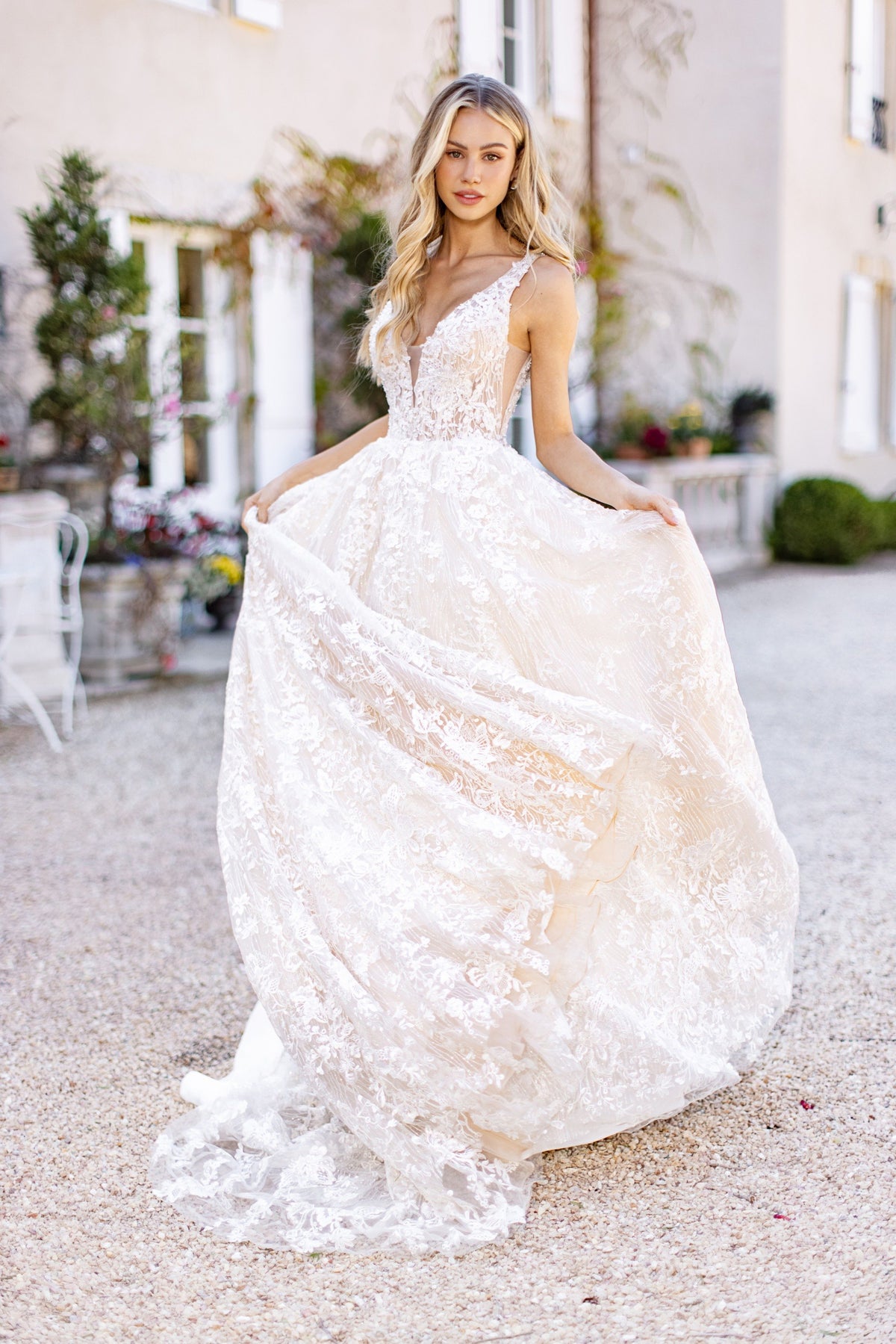 Sherri Hill 81106 open-back tulle ball gown wedding dress in ivory/nude