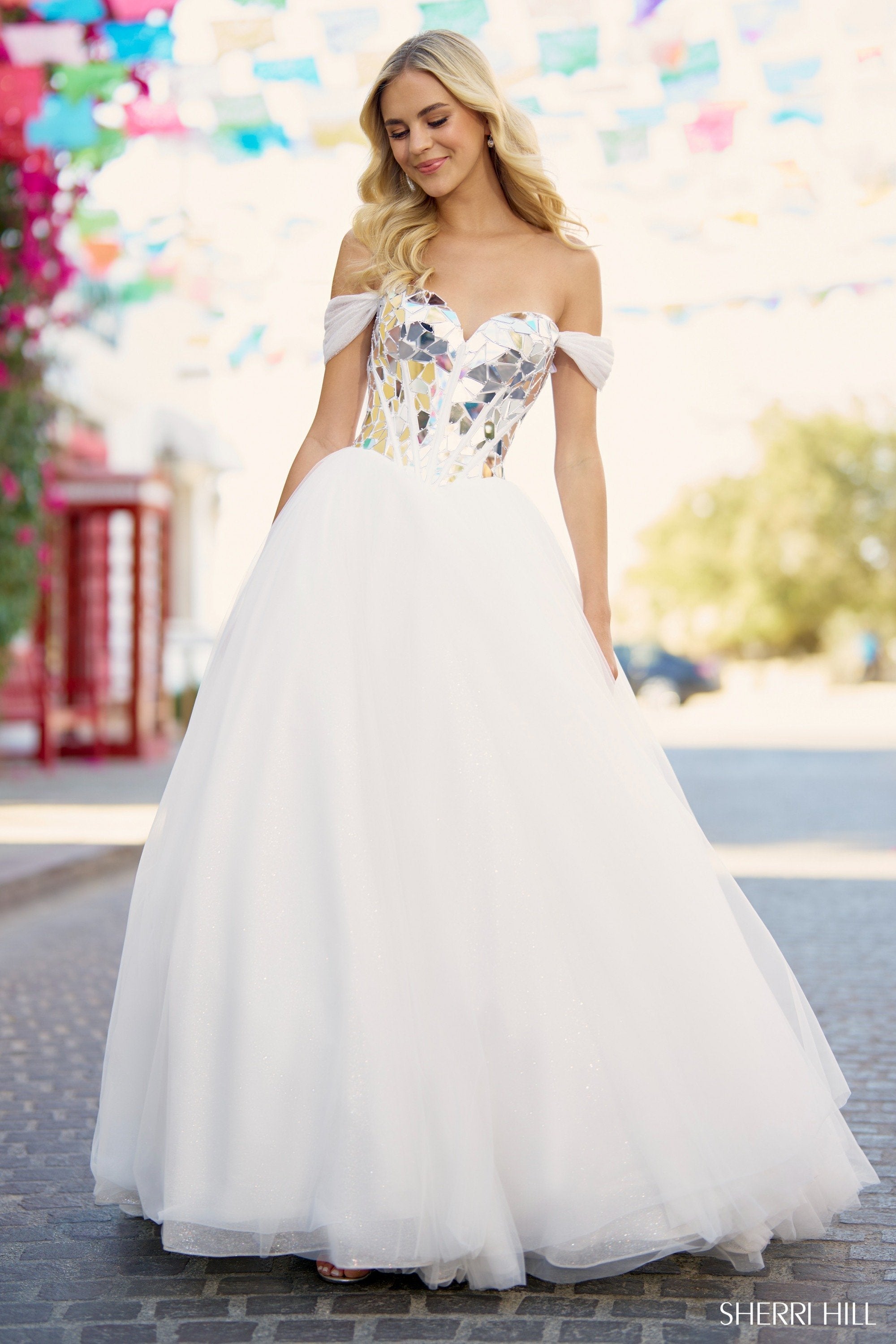 sherri hill cut out dress Buy style № 55714 designed by SherriHill 20BF Color:M and it has a ASOS DESIGN oversized midaxi