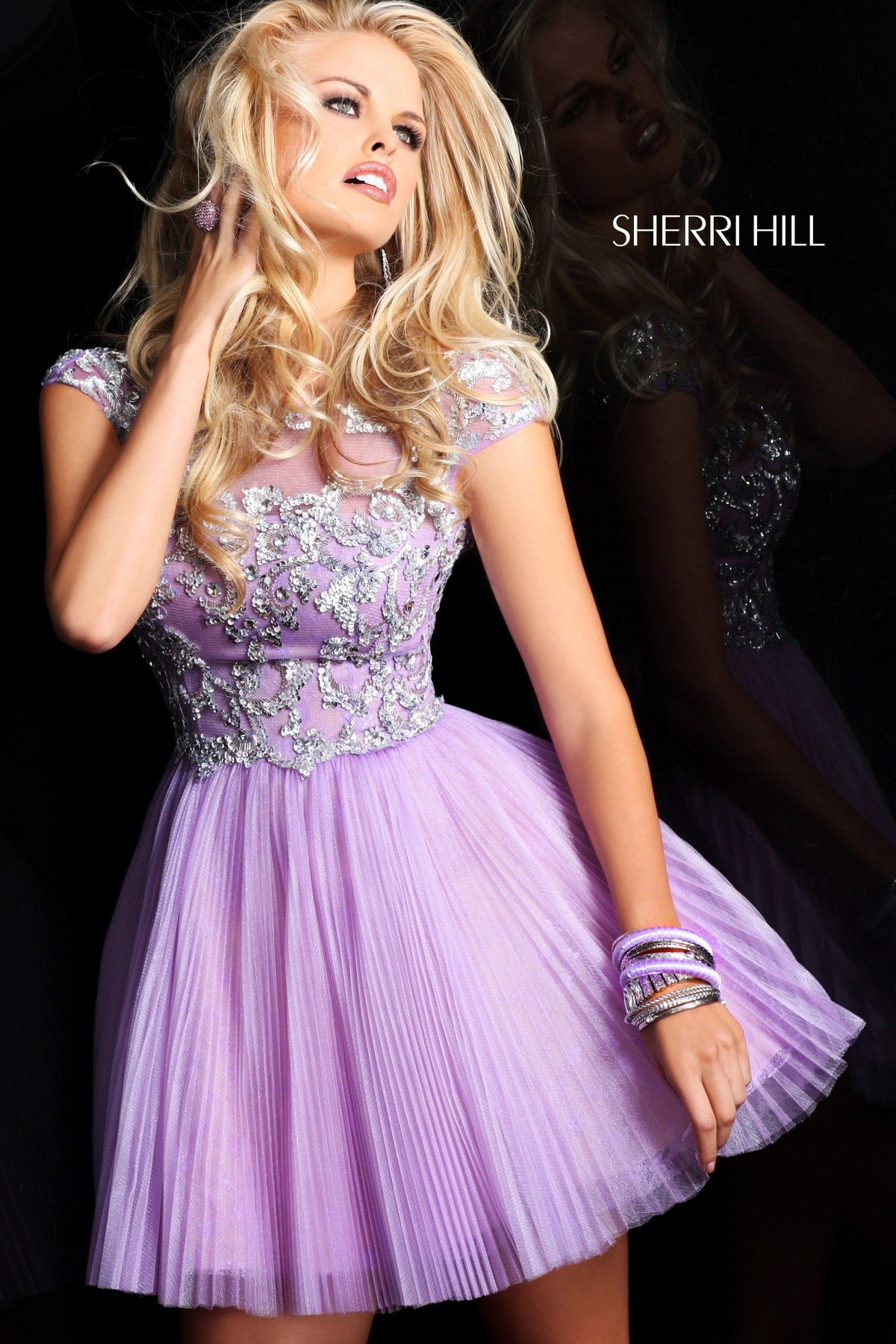 Sherri Hill 21032 cap-sleeve lace cocktail dress