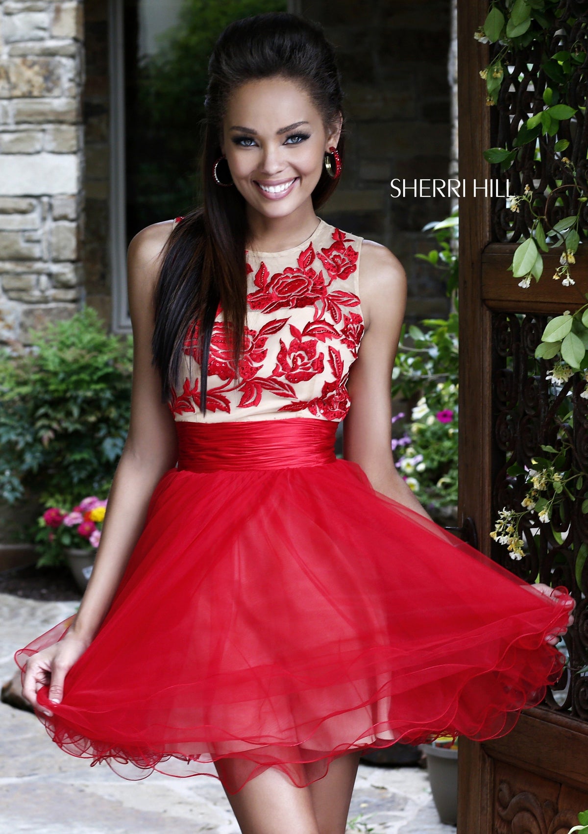 Sherri Hill 21219 lace appliquéd cocktail dress with tulle skirt