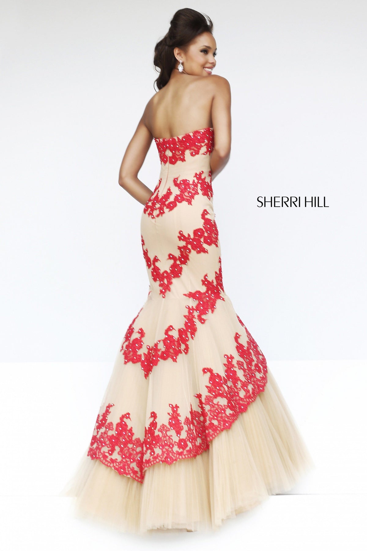 Sherri Hill 21270 strapless lace appliquéd mermaid gown