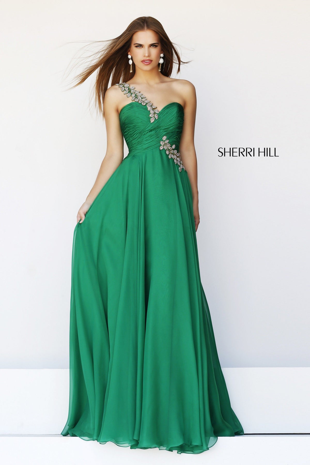 Sherri Hill 11073 sweetheart chiffon gown in emerald