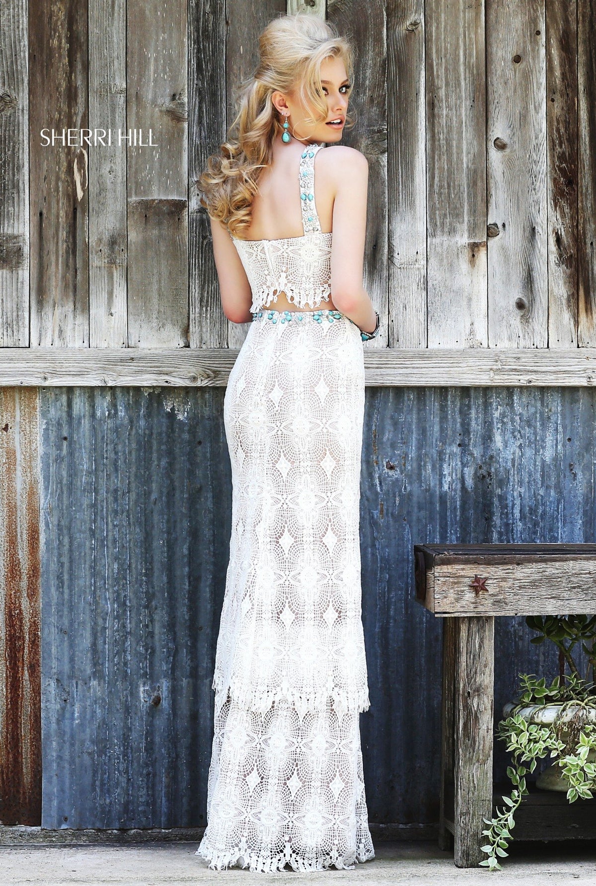 Sherri Hill 32255 evening gown in ivory/nude