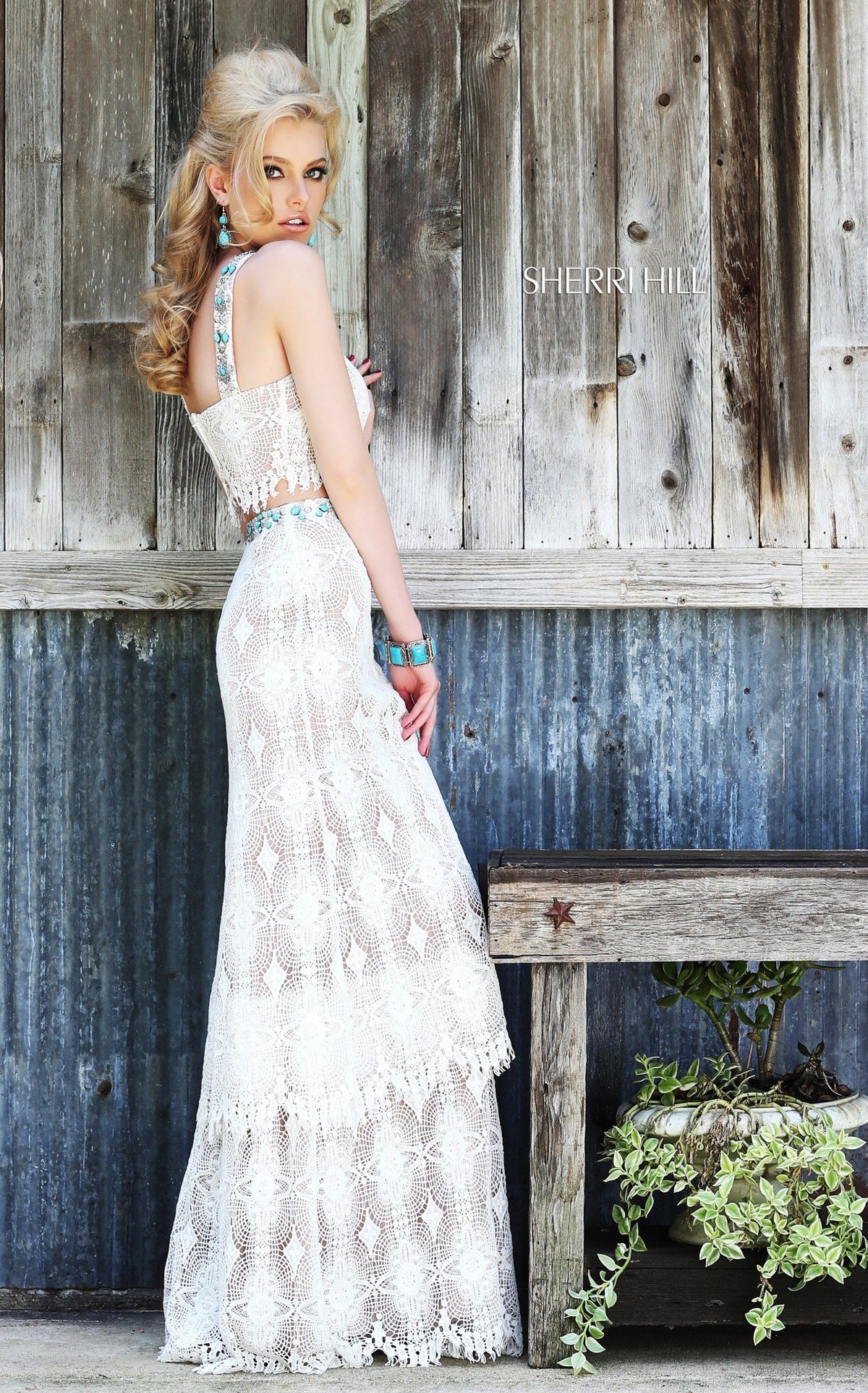 Sherri Hill 32255 evening gown in ivory/nude