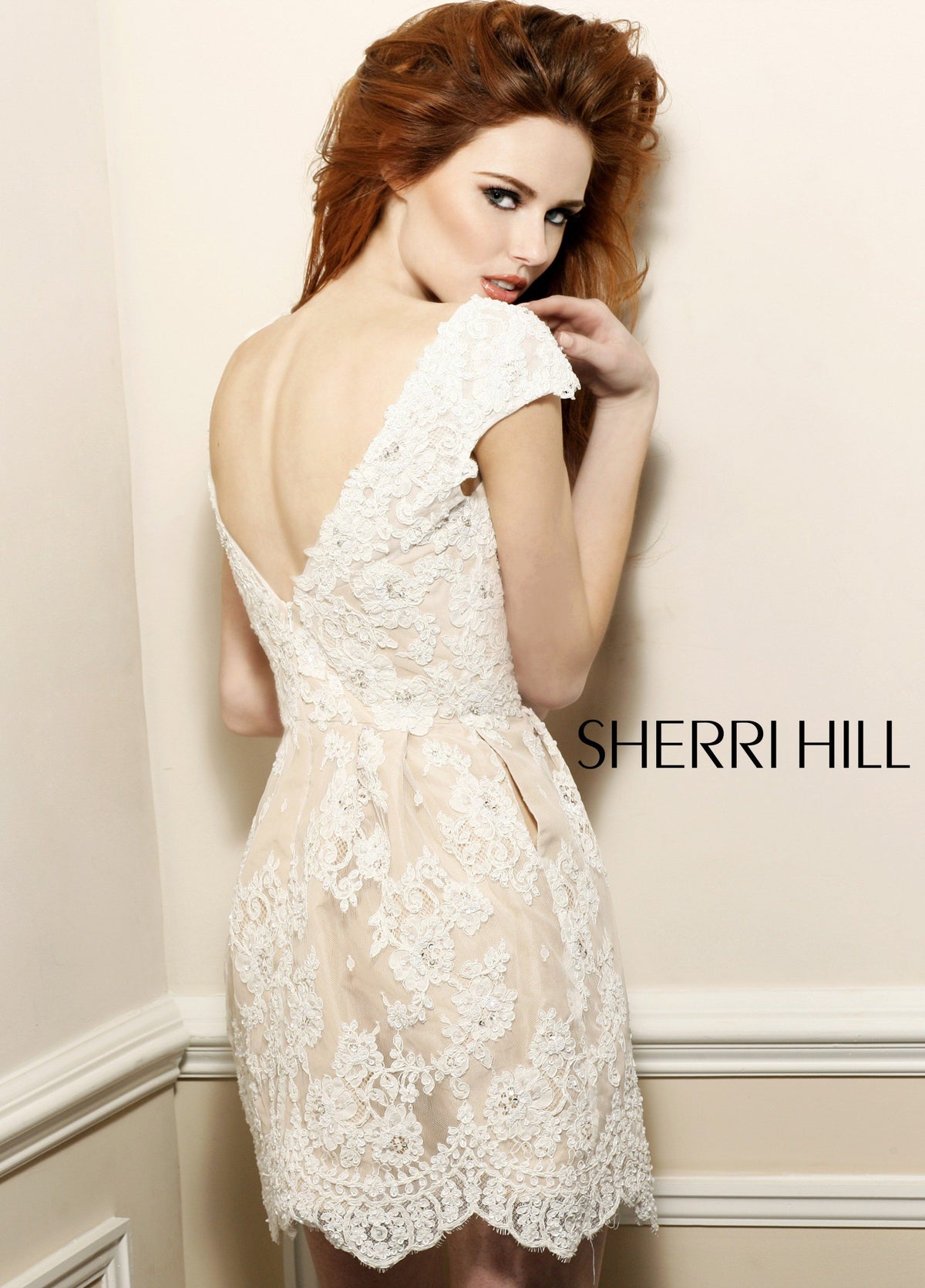 Sherri Hill 2941 cap-sleeve lace fitted cocktail dress