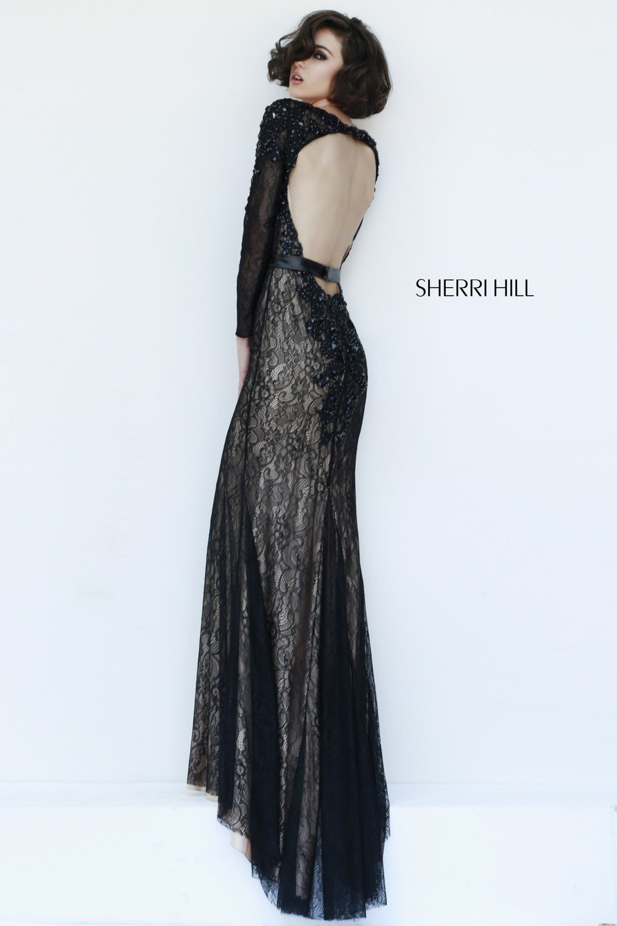 Sherri Hill 4340 open-back lace fitted gown in black/nude