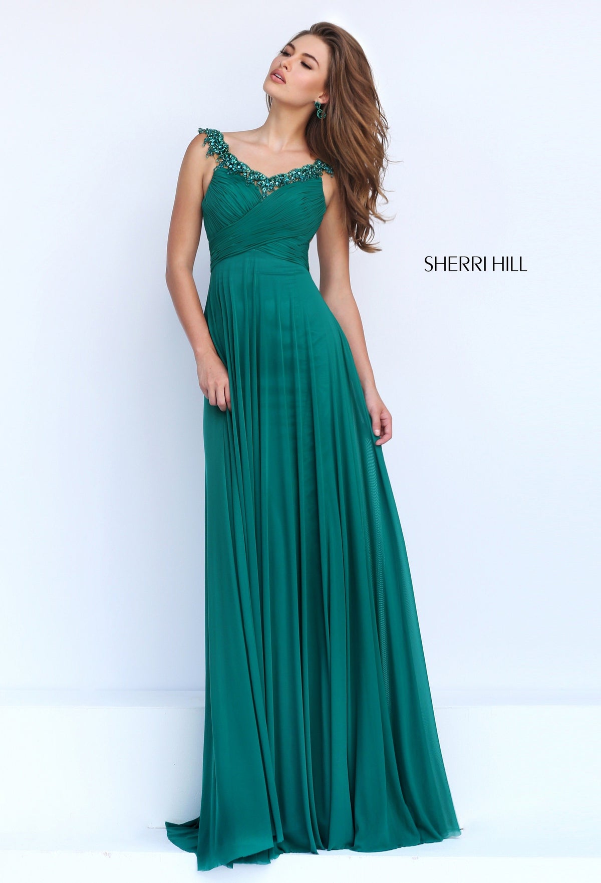 Sherri Hill 50093 V-neck chiffon gown in emerald