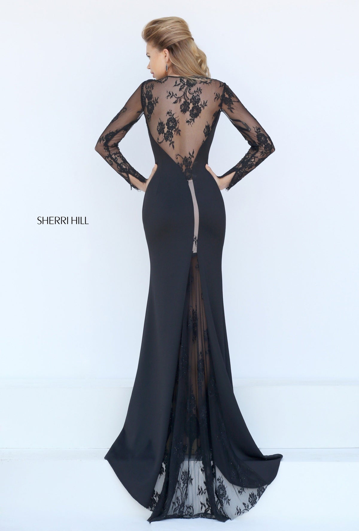 Sherri Hill 50322 long-sleeve lace fitted gown in black