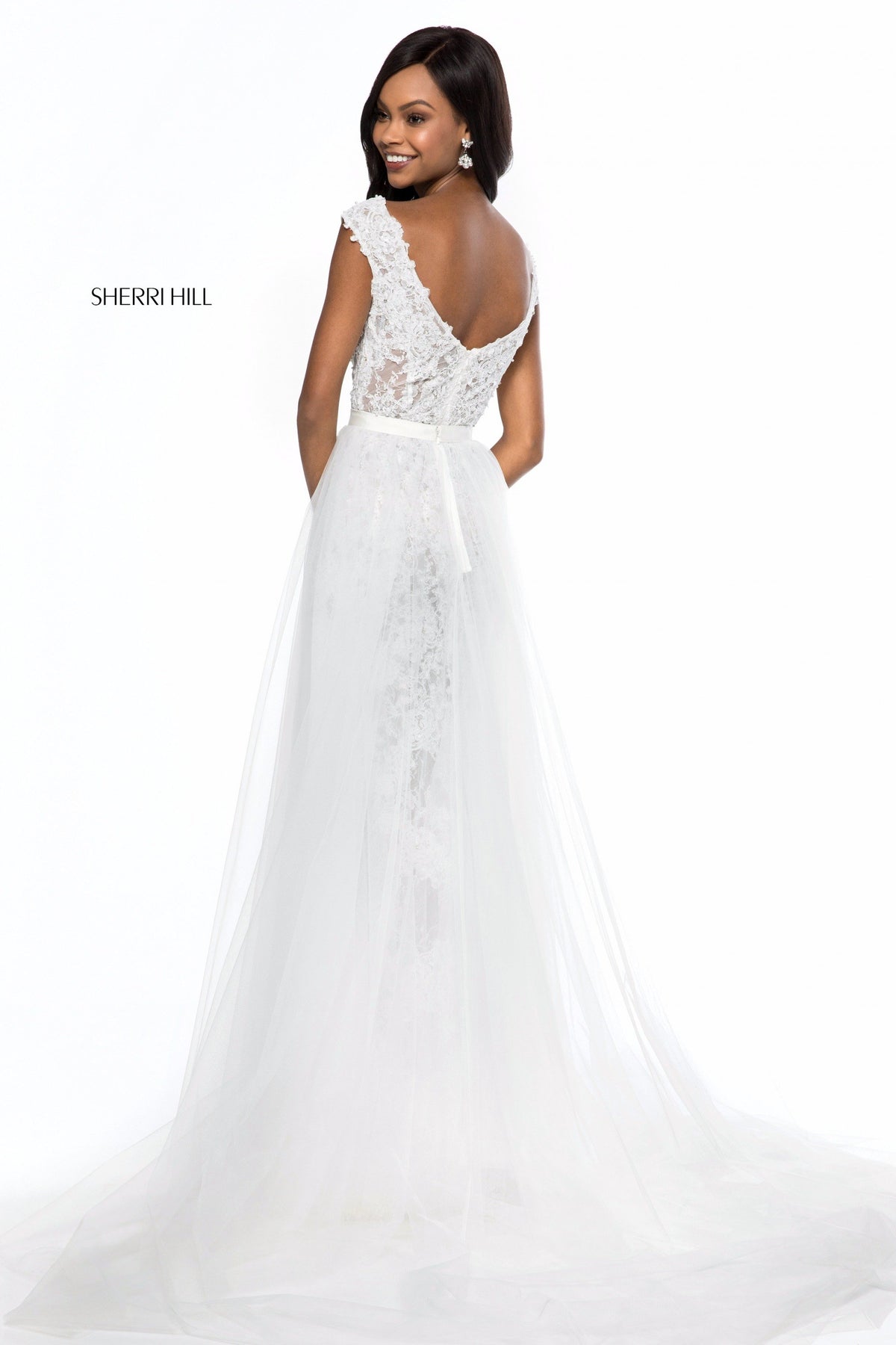 Sherri Hill 51936 lace appliqued fitted gown