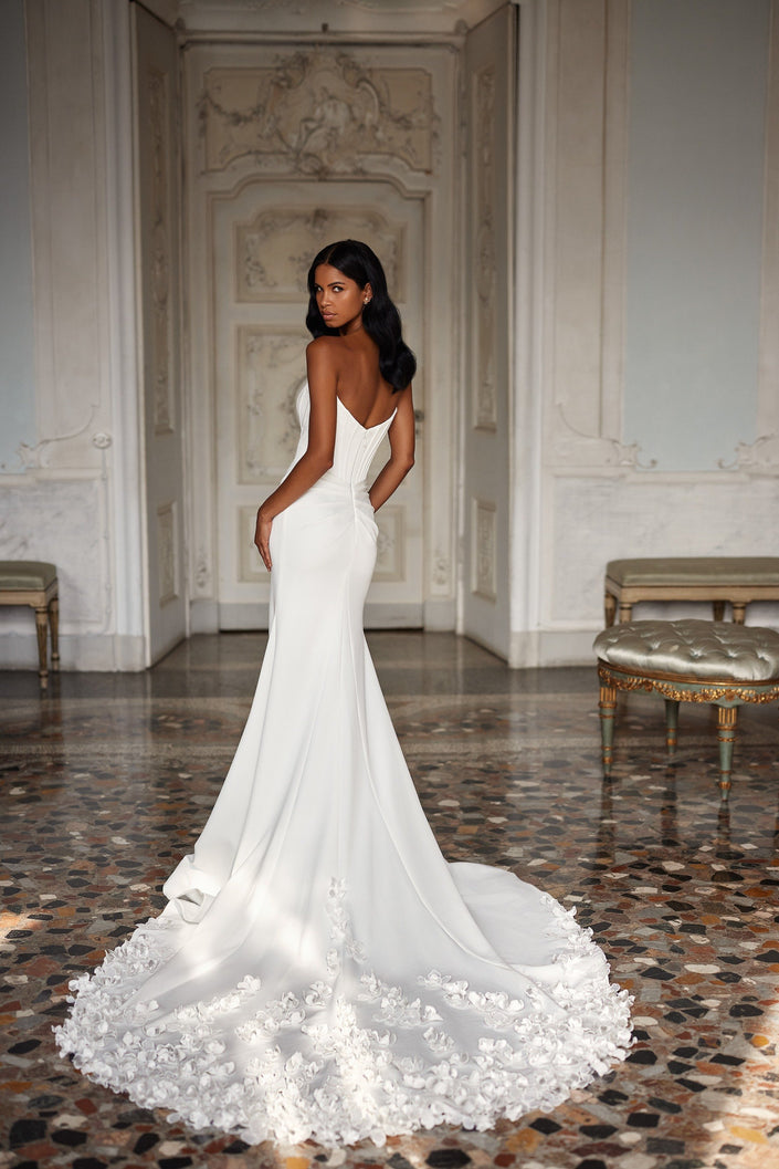 Wedding Dresses & Bridal Gowns 2026 | Sherri Hill Wedding Dresses & Bridal Gowns 2026 | Sherri Hill