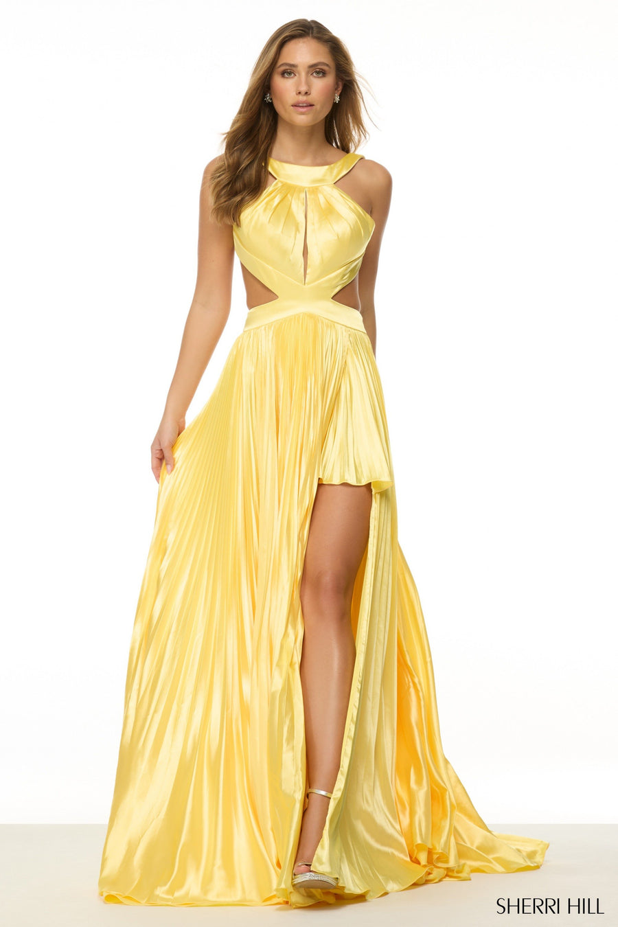 Sherri Hill style 57079 in emerald, Silk Halter Gown