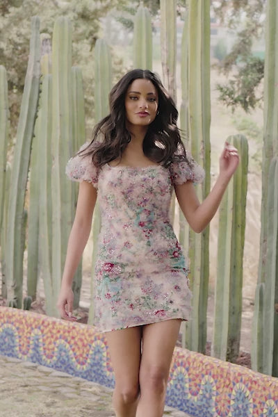 Sherri Hill 55739 fitted floral print cocktail dress video