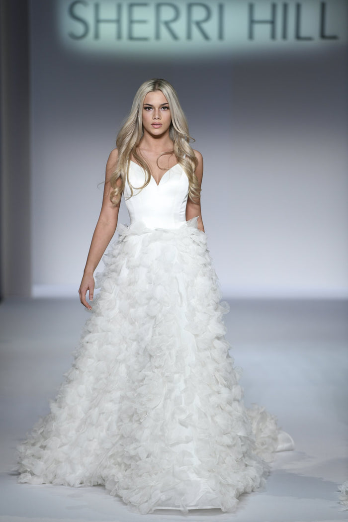 Sherri Hill Fall 2022 & Bridal runway, look 47