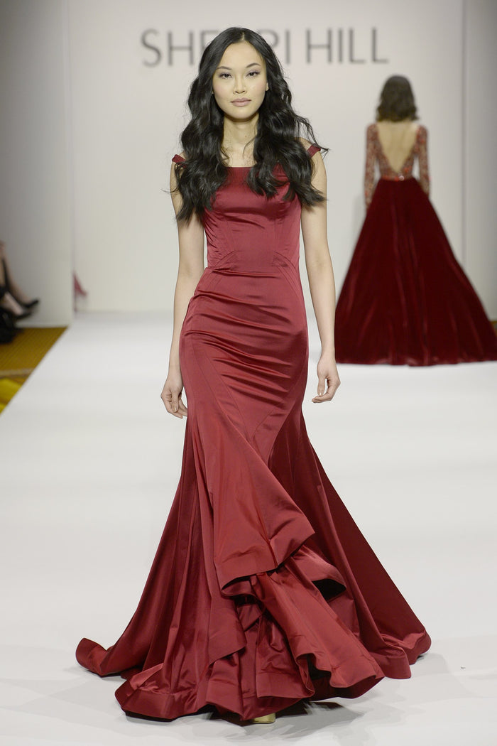 Sherri Hill Fall 2016 runway, look 17