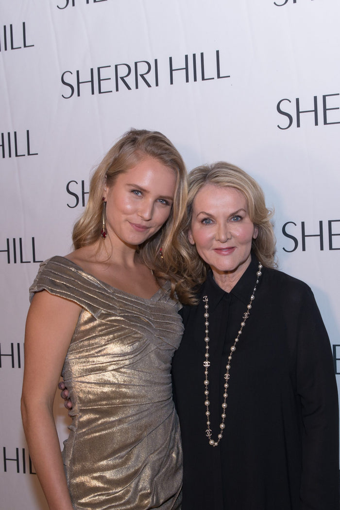 Sailor Brinkley-Cook backstage with Sherri Hill before the show