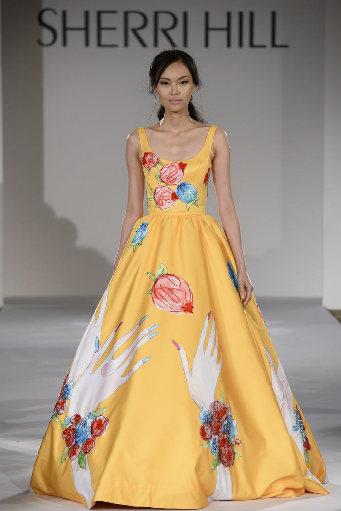 Sherri Hill Spring 2015 runway, look 1