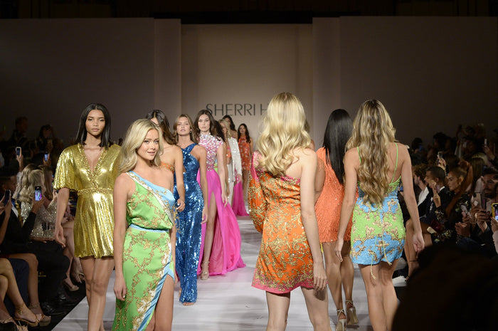 Front Row at the Sherri Hill Spring 2022 show, photo 8 of 10