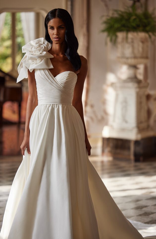 The 16 Best Cap Sleeve Wedding Dresses of 2023